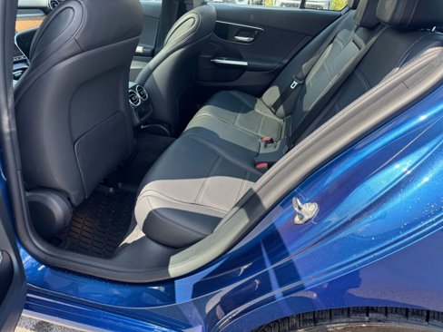 Used 2023 Mercedes-Benz C 300 4MATIC Sedan image 15