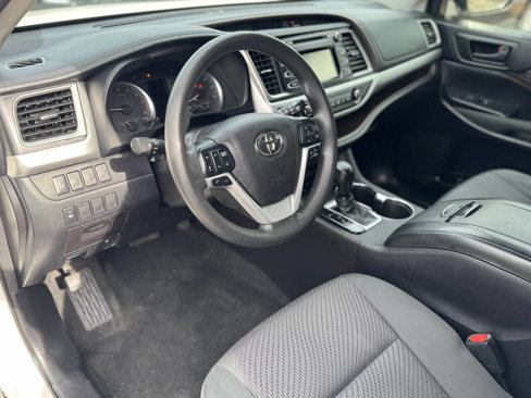 Used 2018 Toyota Highlander Plus image 7