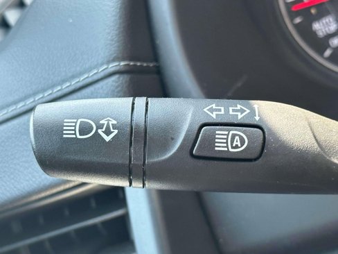 Certified 2022 GMC Terrain SLE w/ Driver Convenience Package image 8