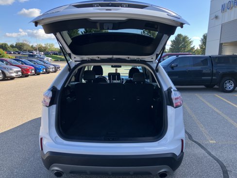 Used 2019 Ford Edge SEL w/ Equipment Group 201A image 17