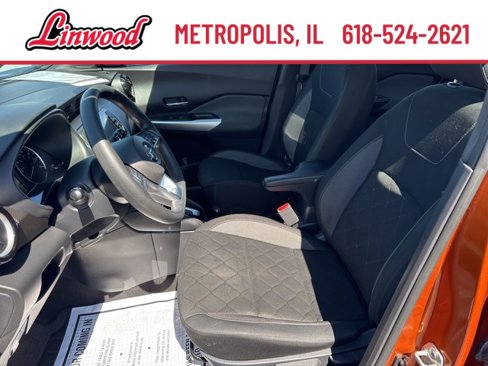 Used 2020 Nissan Kicks SV image 12
