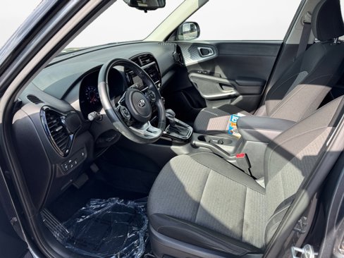 Used 2020 Kia Soul EX image 11
