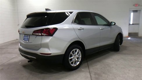 Used 2022 Chevrolet Equinox LT image 3