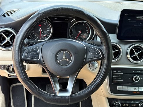 Used 2020 Mercedes-Benz GLA 250 image 14