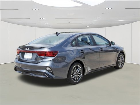 Used 2024 Kia Forte GT-Line image 4