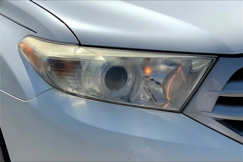 Used 2013 Toyota Highlander Limited image 29