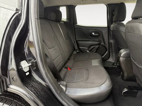 Used 2017 Jeep Renegade Altitude image 12