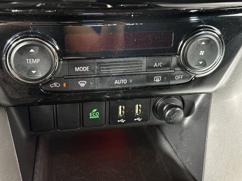 Used 2024 Mitsubishi Eclipse Cross LE image 20