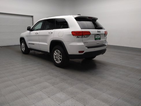 Used 2018 Jeep Grand Cherokee Laredo image 5