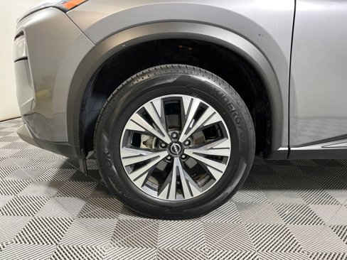Used 2023 Nissan Rogue SV image 8