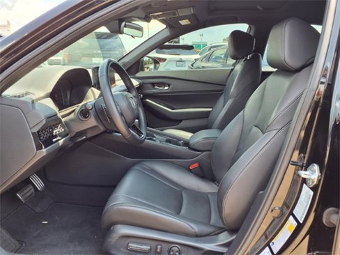 Used 2023 Honda Accord Sport image 13