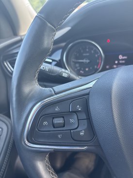 Used 2023 Buick Encore GX Essence image 21