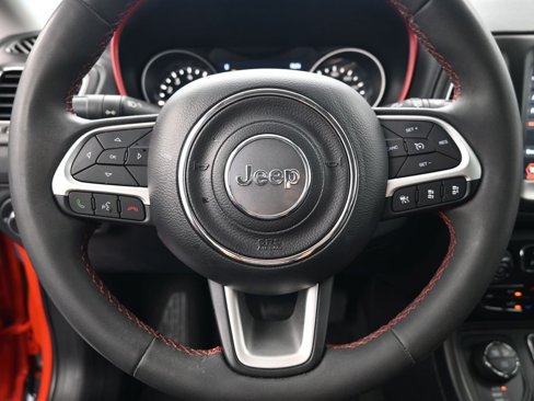 Used 2021 Jeep Compass Trailhawk image 16