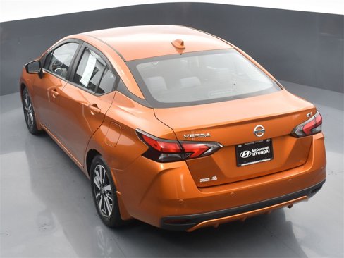 Used 2021 Nissan Versa SV image 17