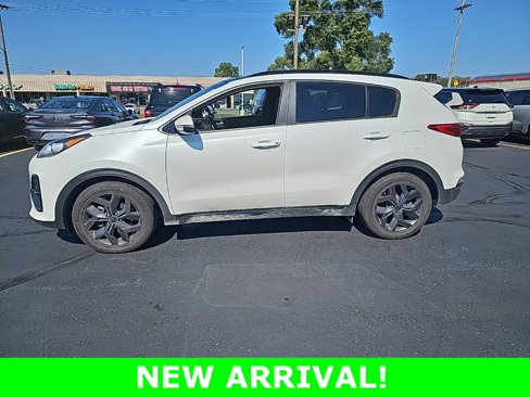 Certified 2021 Kia Sportage S image 2
