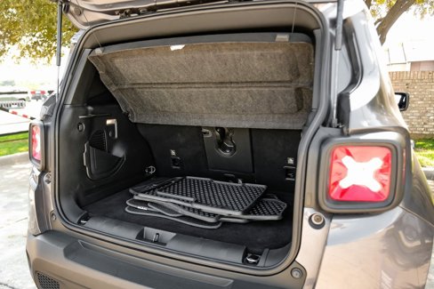 Used 2021 Jeep Renegade Latitude w/ Sun & Sound Group image 63