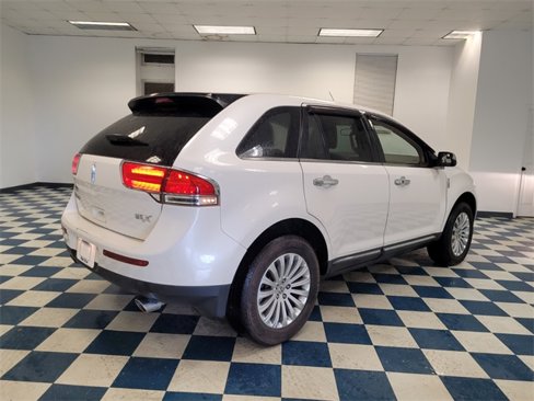 Used 2012 Lincoln MKX FWD w/ Wood Pkg image 11