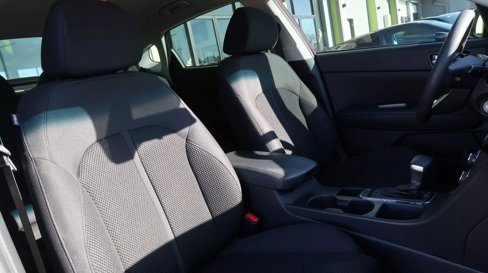 Used 2020 Kia Optima LX image 25