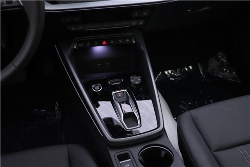 Used 2025 Audi A3 2.0T Premium Plus w/ Premium Plus Package image 11