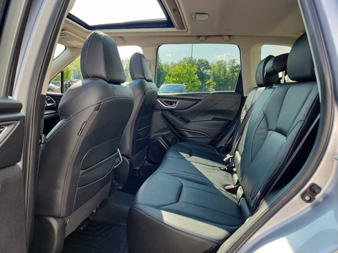 Used 2021 Subaru Forester Limited image 10