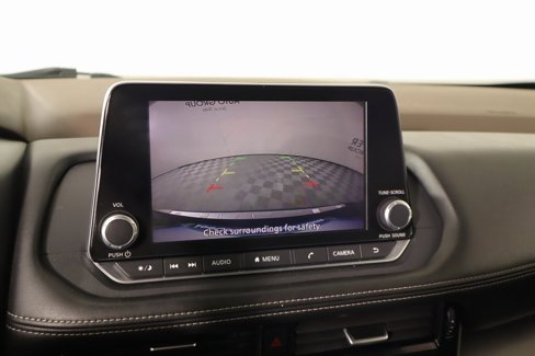 Used 2022 Nissan Rogue SV image 6