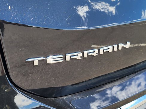 Used 2022 GMC Terrain SLT image 8