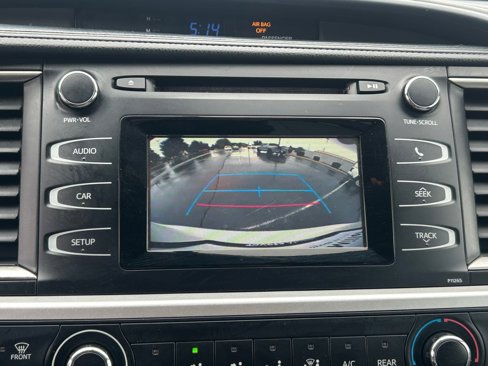 Used 2016 Toyota Highlander LE image 20