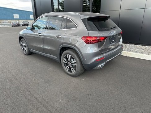 Used 2025 Mercedes-Benz GLA 250 4MATIC image 3