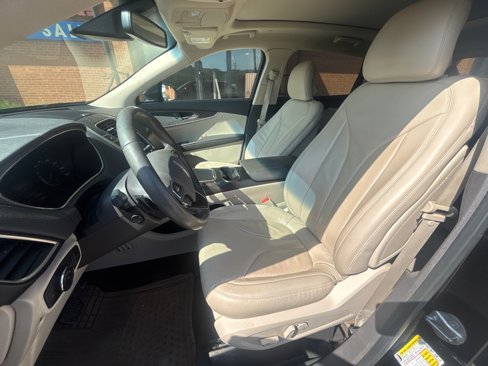 Used 2017 Lincoln MKX Reserve w/ Lincoln MKX Climate Package image 21