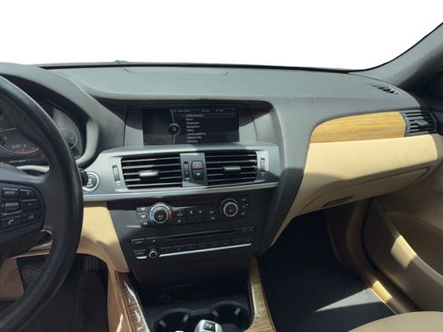 Used 2013 BMW X3 xDrive28i image 12