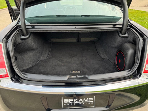 Used 2014 Chrysler 300 C w/ Beats Audio Group image 10