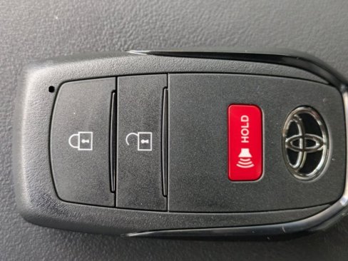 New 2025 Toyota Prius Plug-In Hybrid image 34