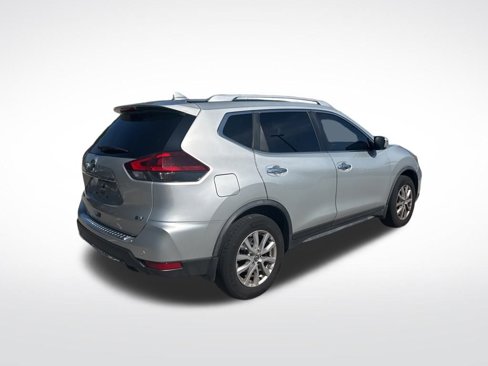 Used 2019 Nissan Rogue SV image 5