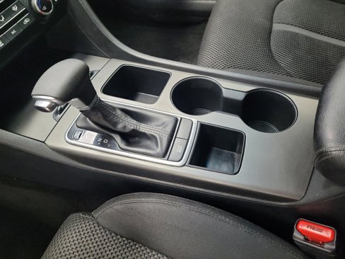 Used 2020 Kia Optima LX image 26