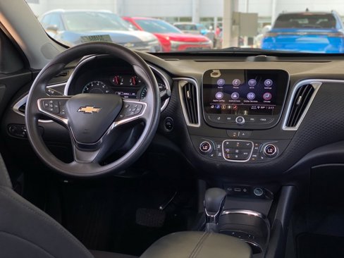 Used 2023 Chevrolet Malibu LT image 5