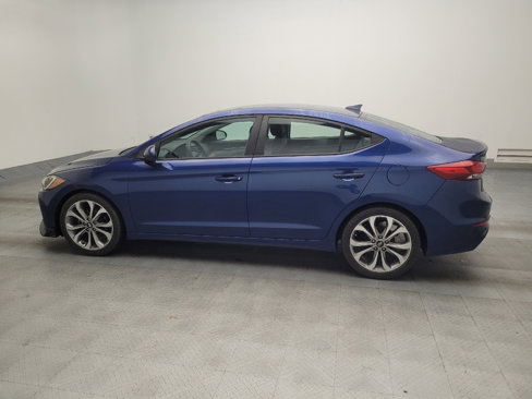 Used 2017 Hyundai Elantra SE image 3