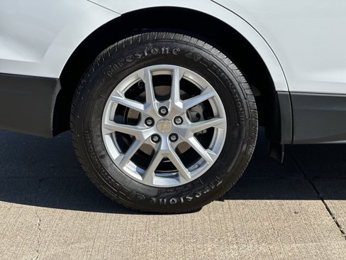 Used 2023 Chevrolet Equinox LT w/ Driver Convenience Package image 30