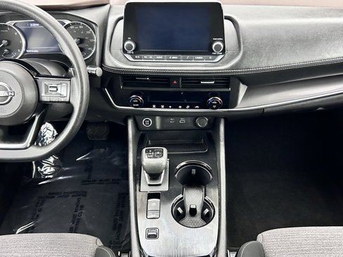 Used 2023 Nissan Rogue SV image 29