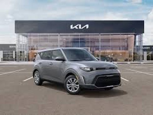 Used 2024 Kia Soul LX w/ Option Group 015 image 1