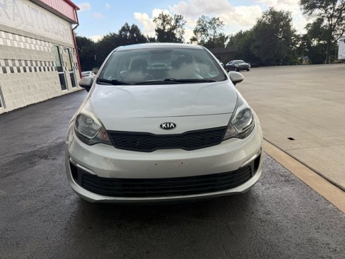 Used 2017 Kia Rio LX w/ Power Package image 2