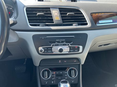 Used 2016 Audi Q3 2.0T Prestige image 18