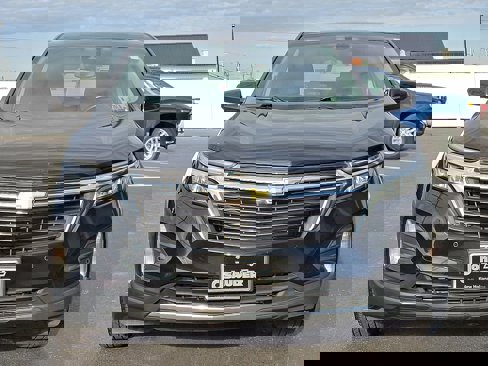 Used 2022 Chevrolet Equinox LT image 2
