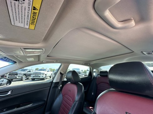 Used 2020 Kia Optima SX image 33
