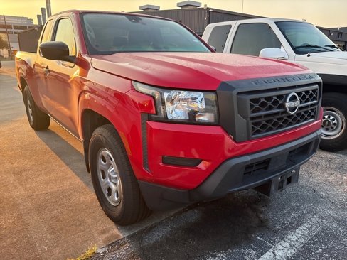 Used 2022 Nissan Frontier S w/ Technology Package image 2
