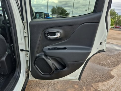 Used 2023 Jeep Renegade Trailhawk image 26