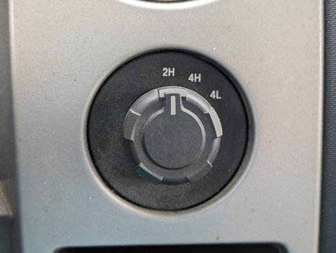 Used 2014 Ford F150 XLT image 9