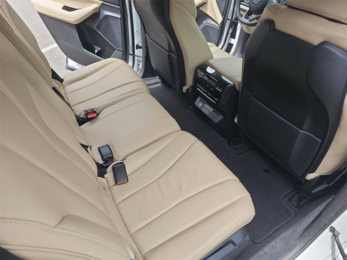 Used 2022 Acura MDX SH-AWD w/ Technology Package image 11