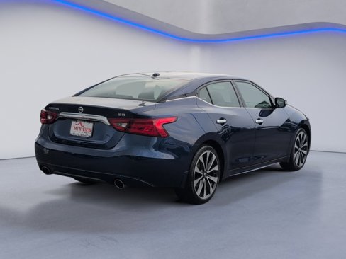 Used 2016 Nissan Maxima SR image 8
