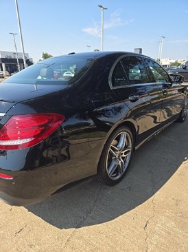 Used 2018 Mercedes-Benz E 300 image 2