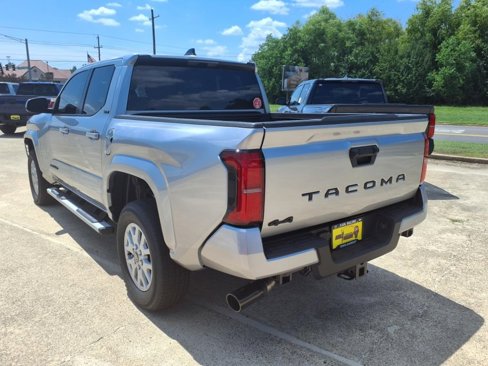New 2025 Toyota Tacoma SR5 image 3